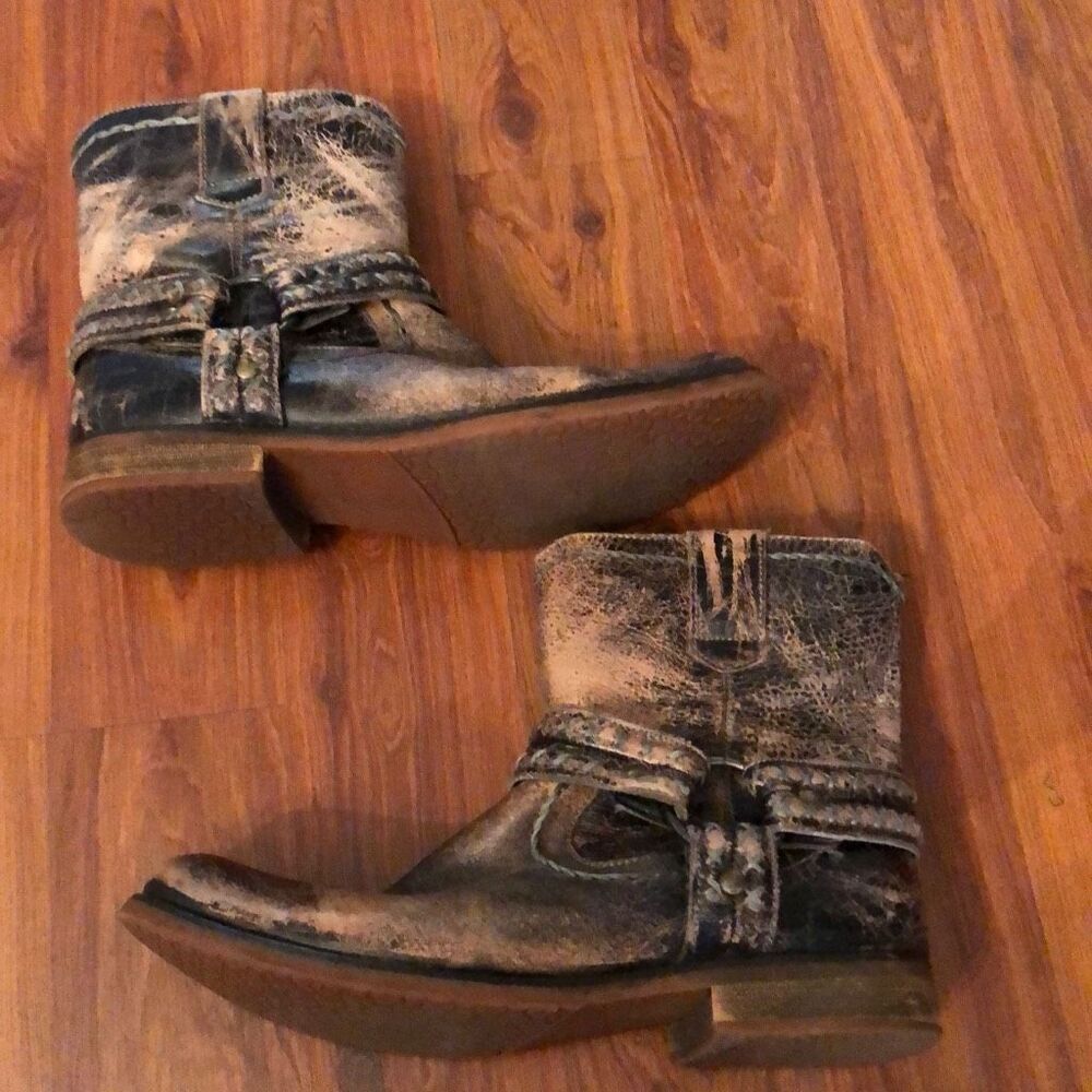 Bedsu Distressed biker boots size 9 men's